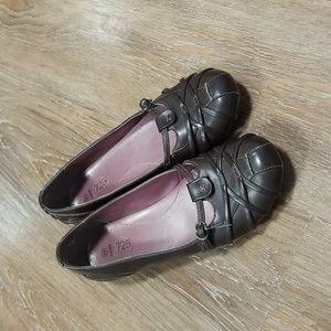 (6.5) 725 Originals School Girl Y2K Retro Flats Collegiate Casual Classic